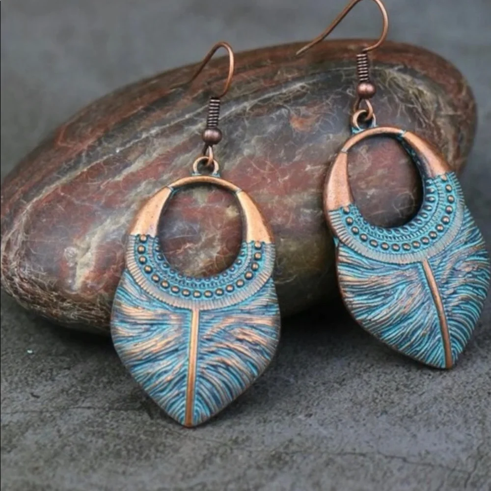 Sculptured Boho Dangle Earrings NEW French Hooks Turquoise & Bronze Color - Picture 7 of 8